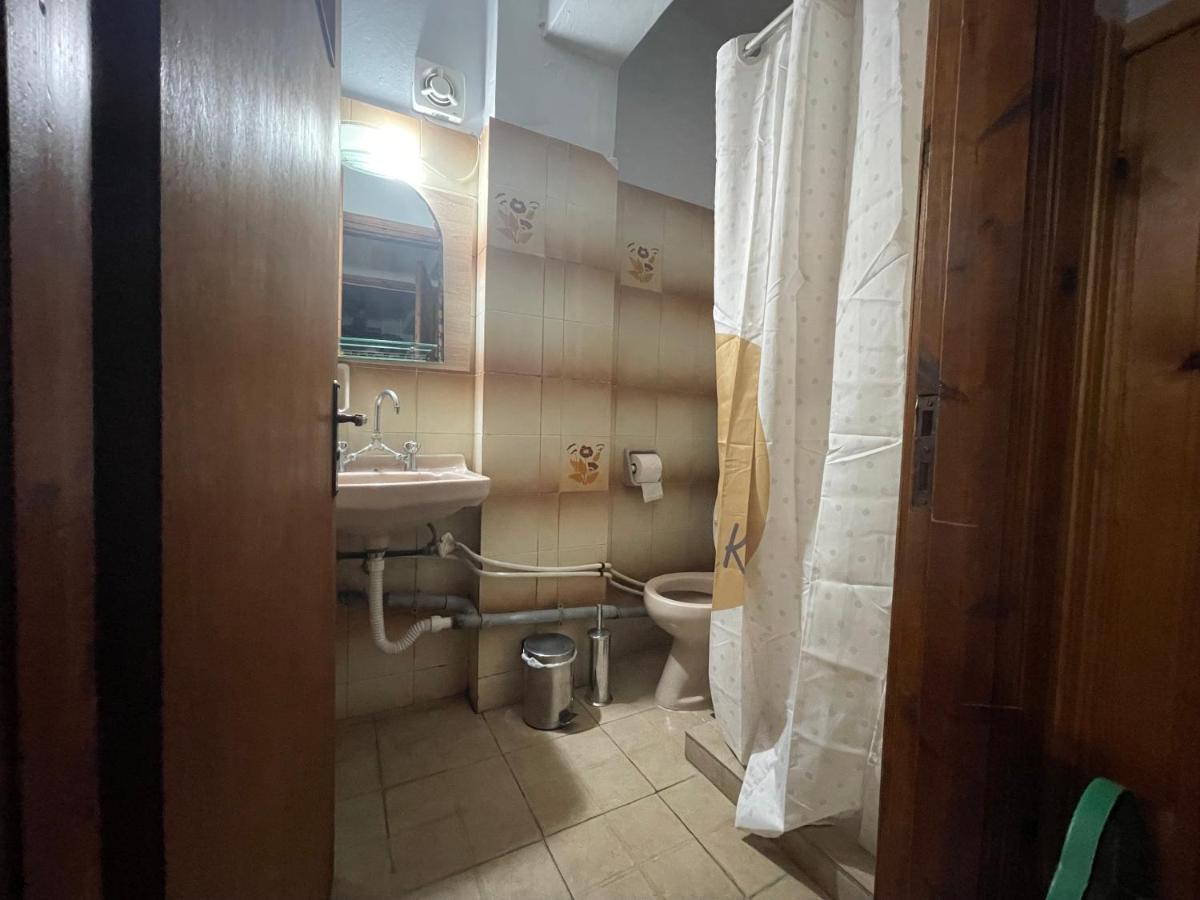 The Beehive 2 Apartment Mytilene Bagian luar foto